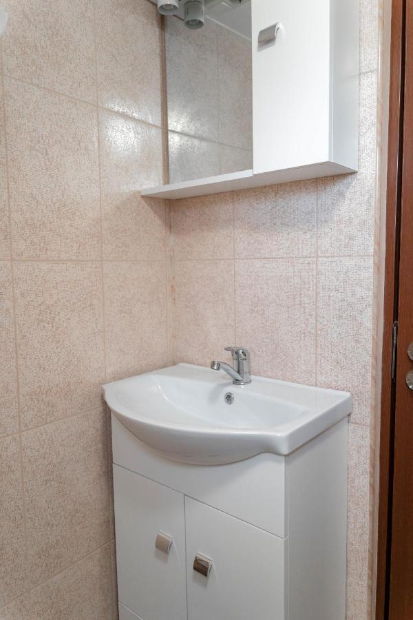 La Fanar Guesthouse Curtea De Arges Exterior photo